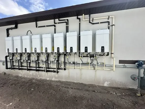 Commercial gas water-heating bank