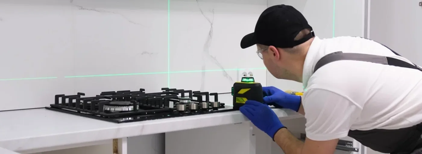 Gas hob installation and alignment